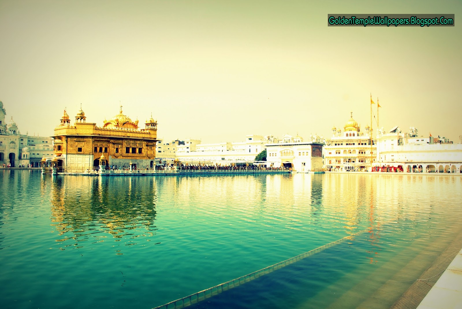 Under The Golden Temple - HD Wallpaper 