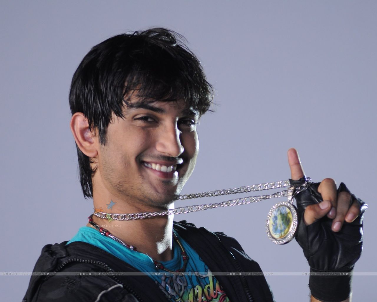 Sushant Singh Rajput - HD Wallpaper 