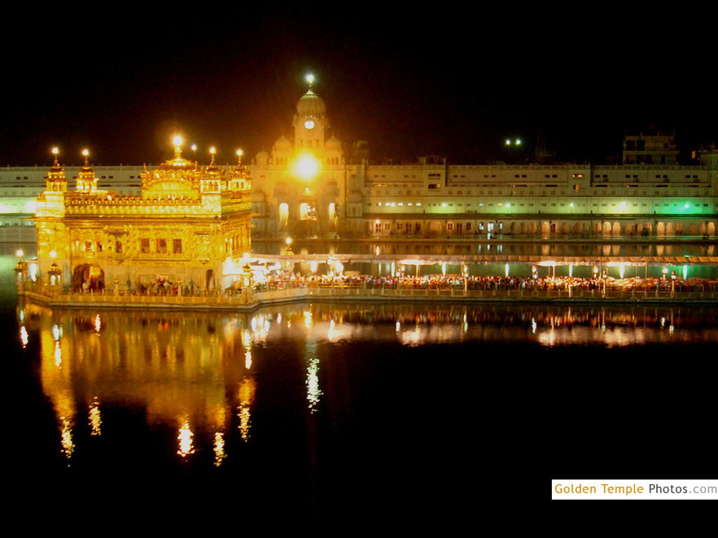 Golden Temple Wallpaper - Guru Nanak Jayanti Kyu Manate Hain - HD Wallpaper 