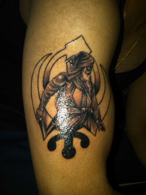 Black Ink Sikhism Warrior With Khanda Tattoo On Half - Tattoo - HD Wallpaper 
