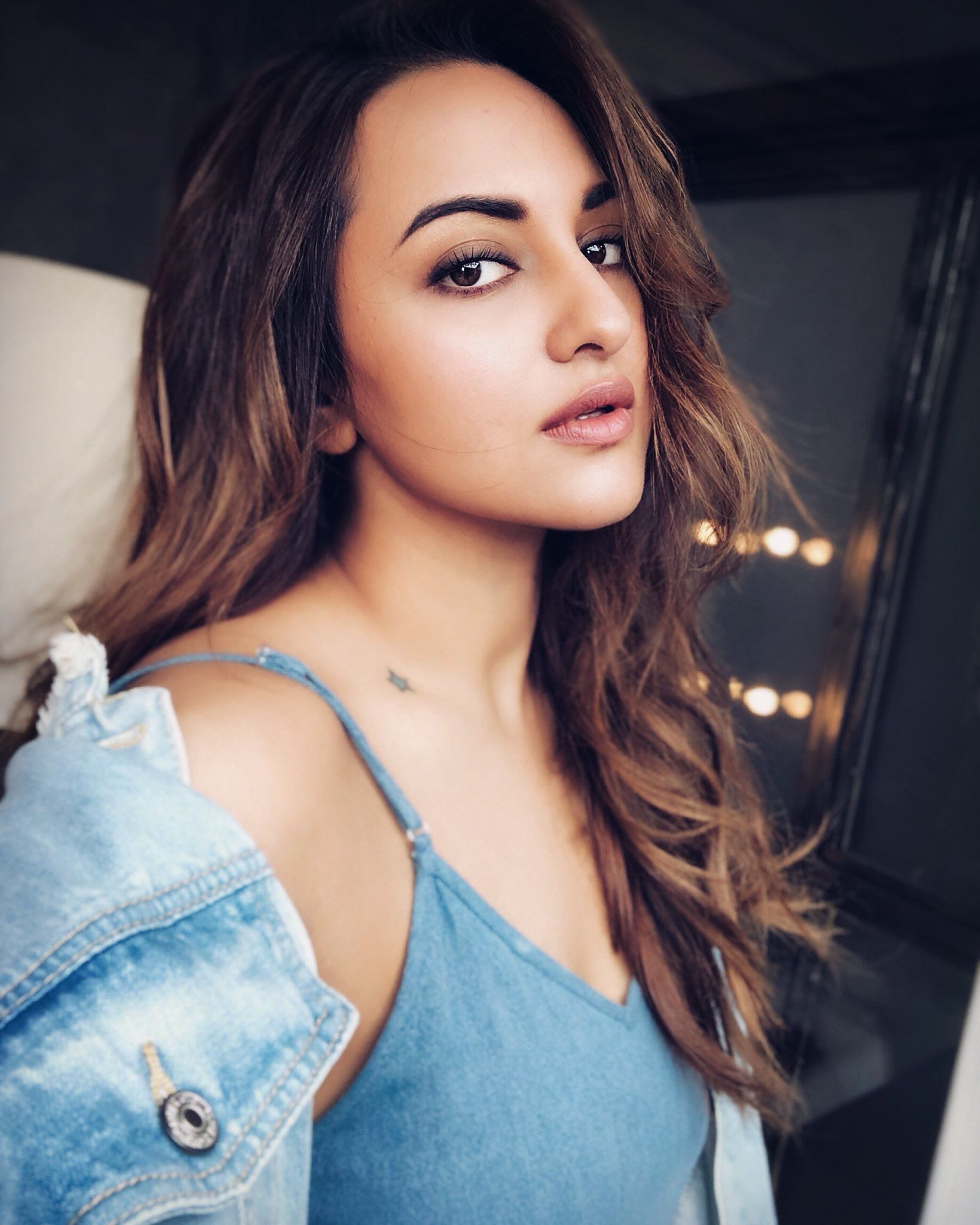 Sonakshi Sinha Photo 2018 - HD Wallpaper 