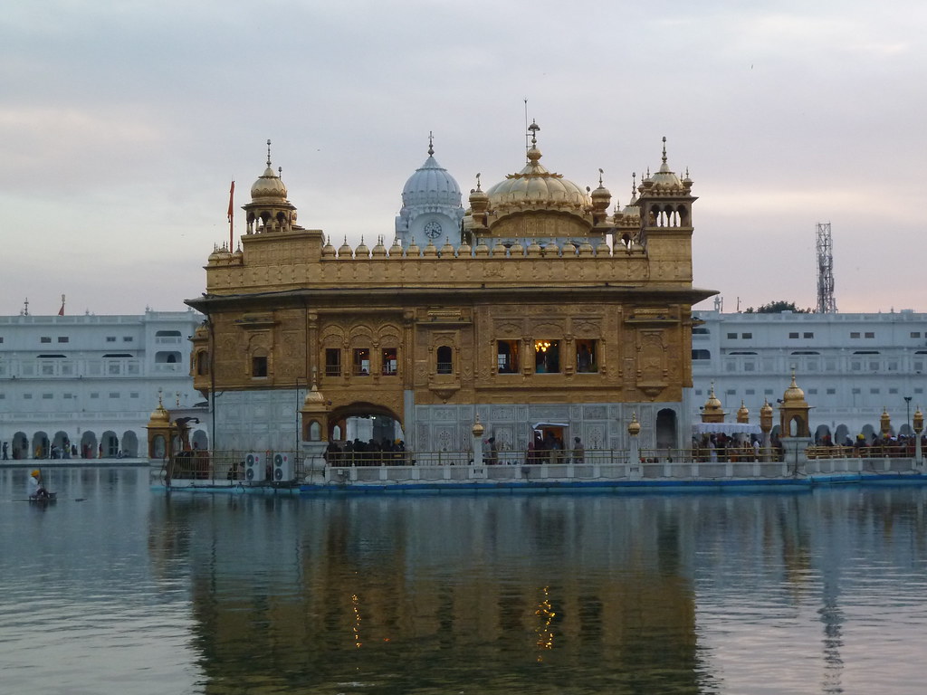 Golden Temple - HD Wallpaper 