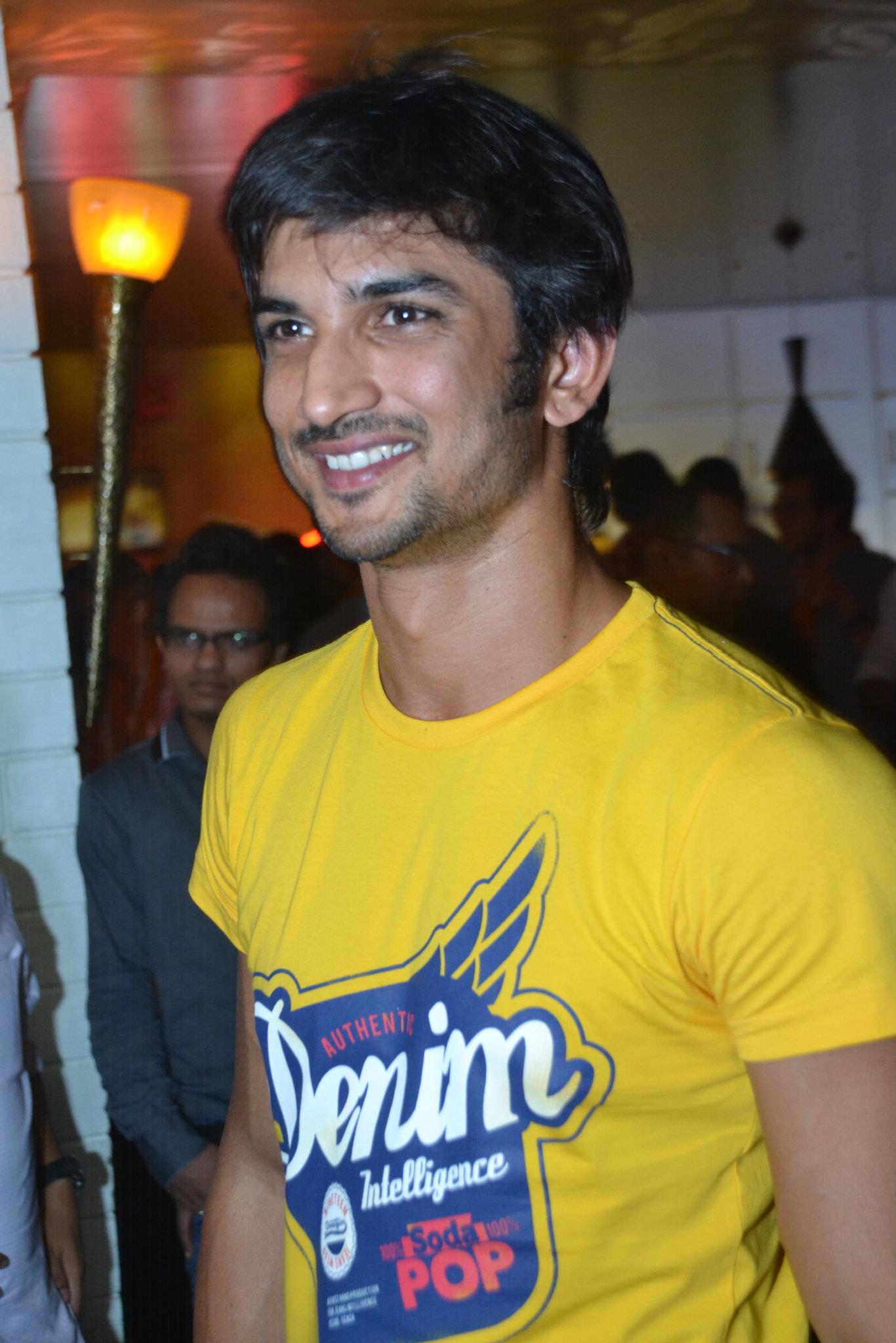 Sushant Singh Rajput Latest - HD Wallpaper 