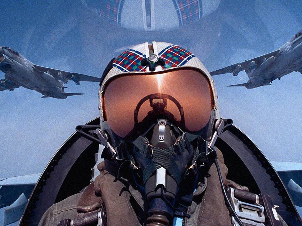 Fighter Pilot Wallpaper Hd - HD Wallpaper 