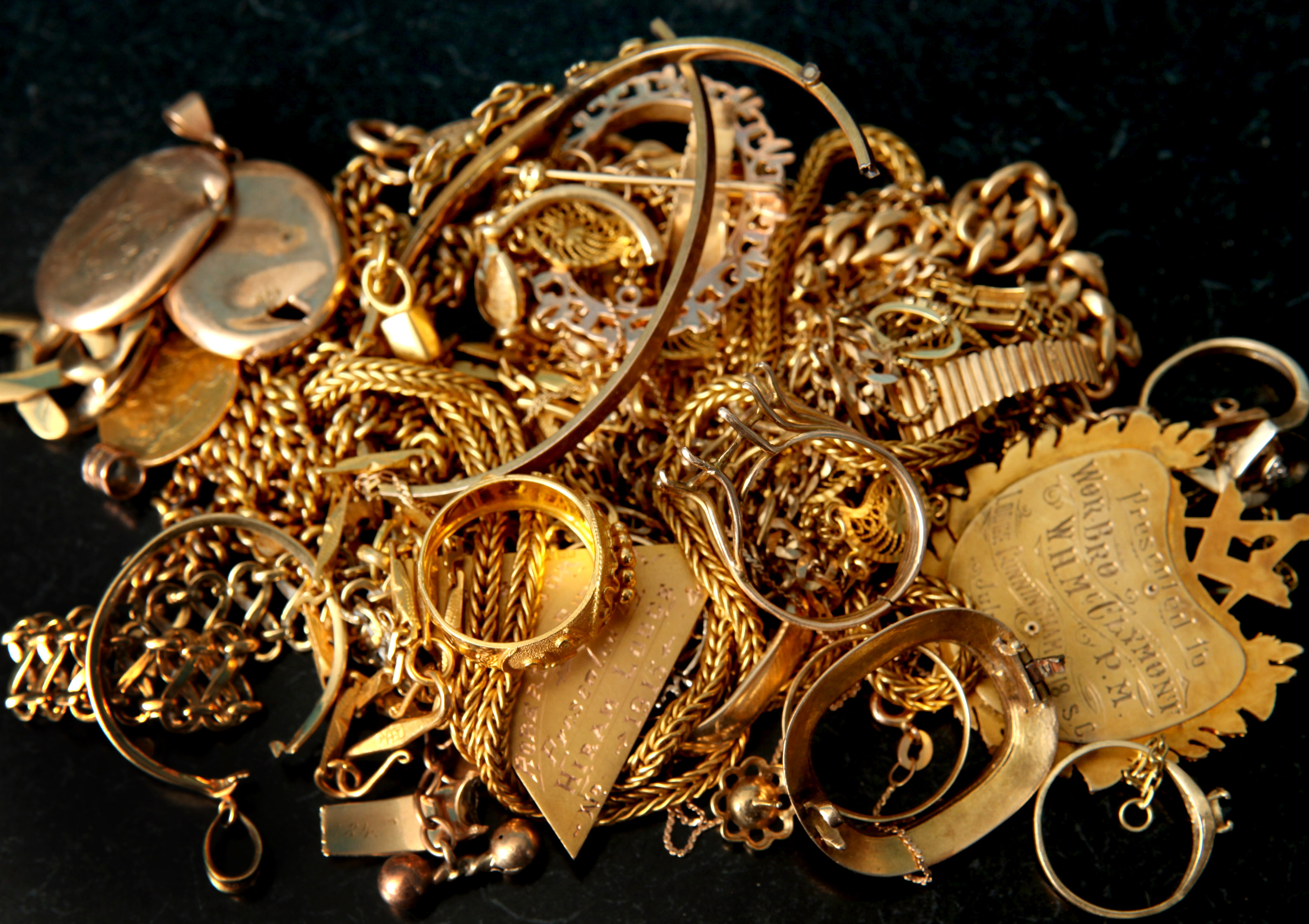 Scrap Gold Jewelry - HD Wallpaper 