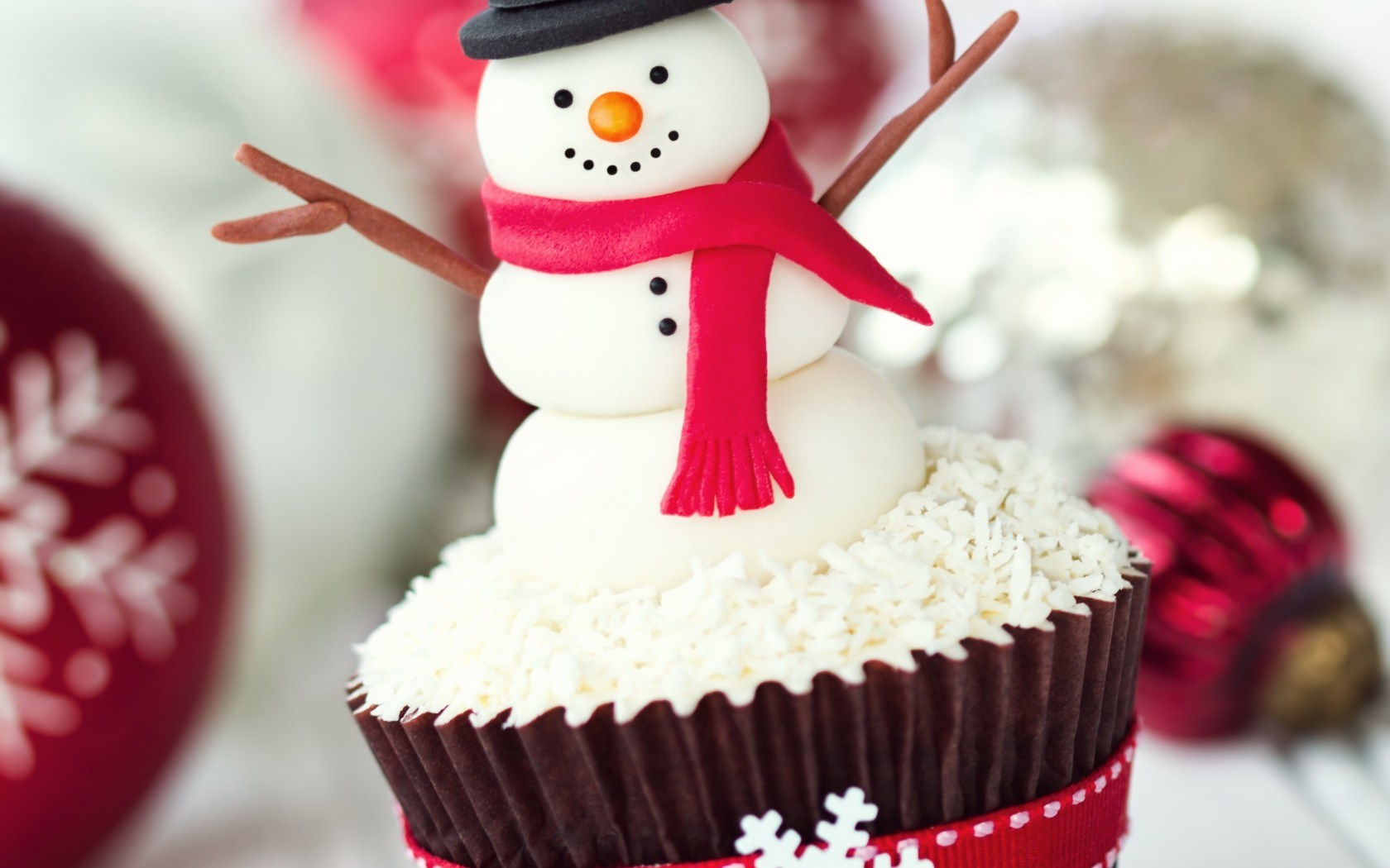 Sweet Cake Photo By Jeppe Ledrane On Freshwall - Snowman Cupcake - HD Wallpaper 
