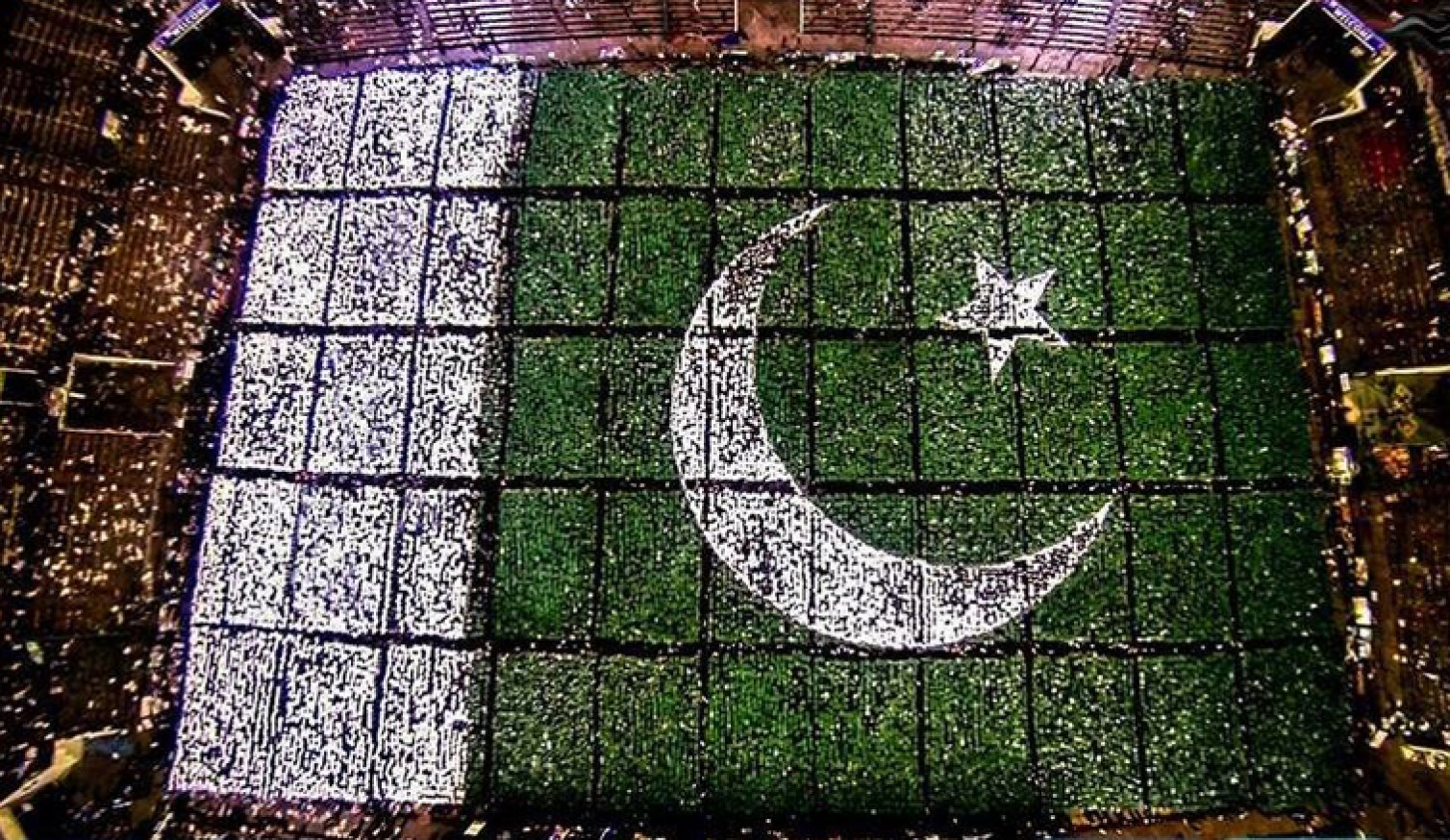 Pakistan Holds First Republic Day Parade In Seven Years - Pakistan National Anthem Singing - HD Wallpaper 