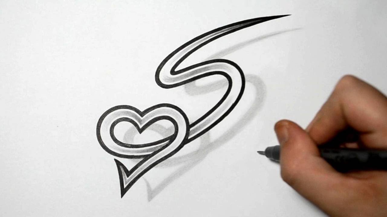 S Letter With Heart Tattoo Design - HD Wallpaper 