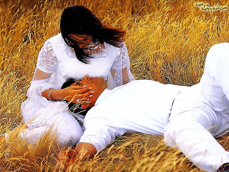 Isha Deol Koi Mere Dil Se Puche - HD Wallpaper 