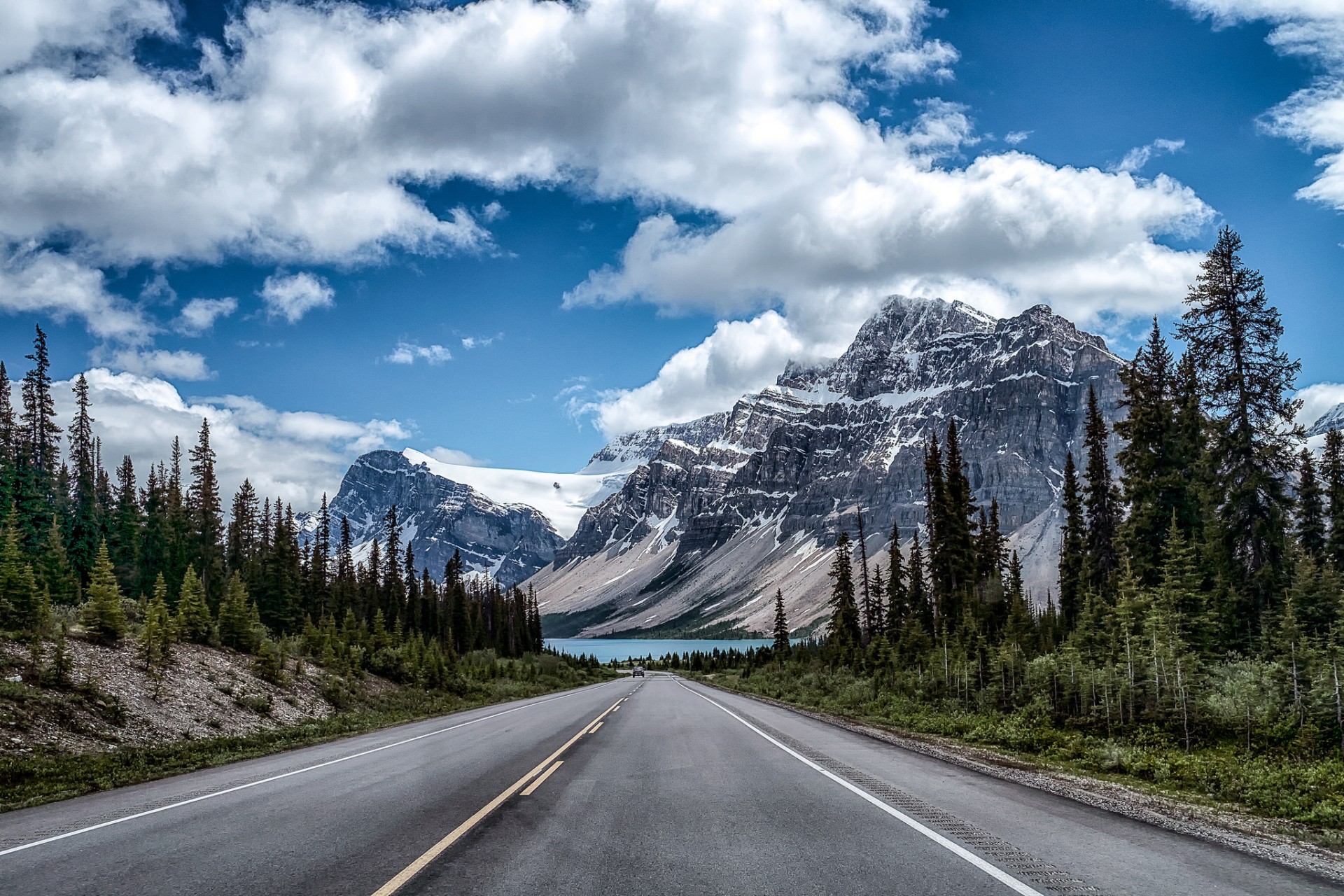 Mountain And Trees And Road - HD Wallpaper 