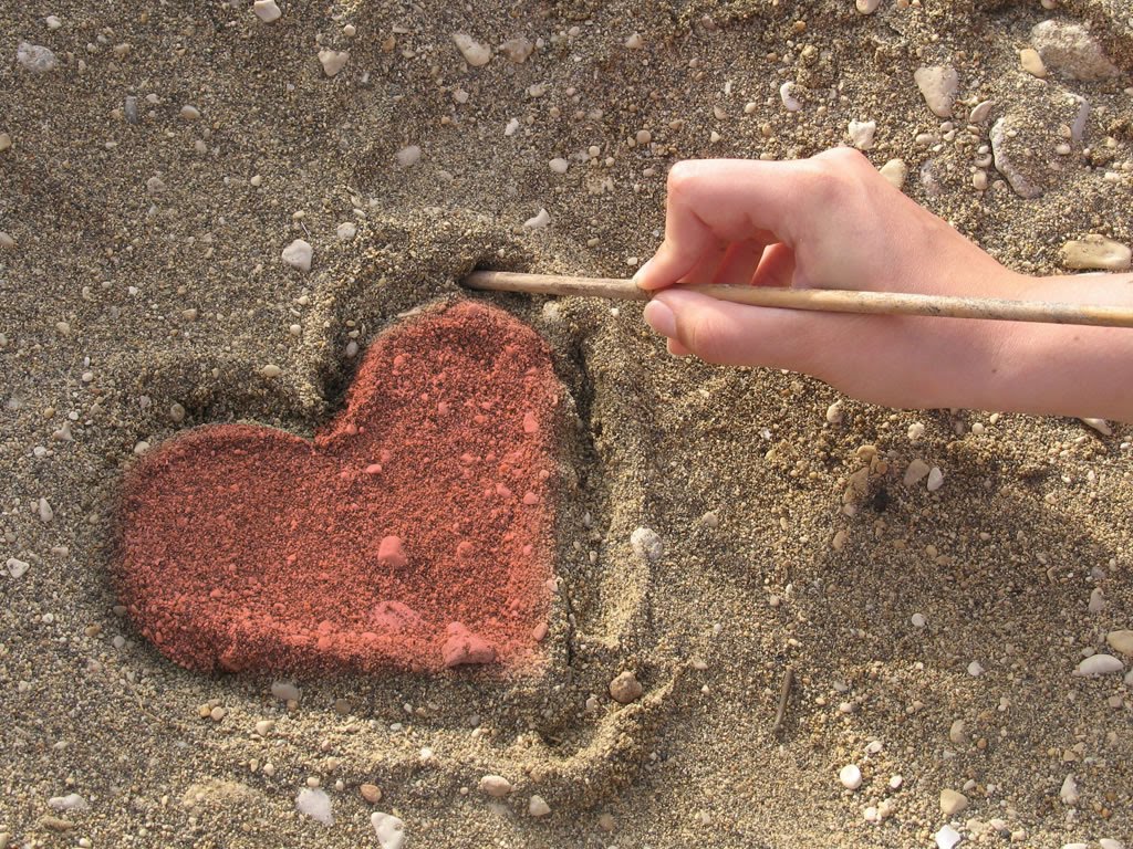 Http - //1 - Bp - Blogspot - Com/ Sbrhpirw/s1600/heart - Heart On Sand - HD Wallpaper 