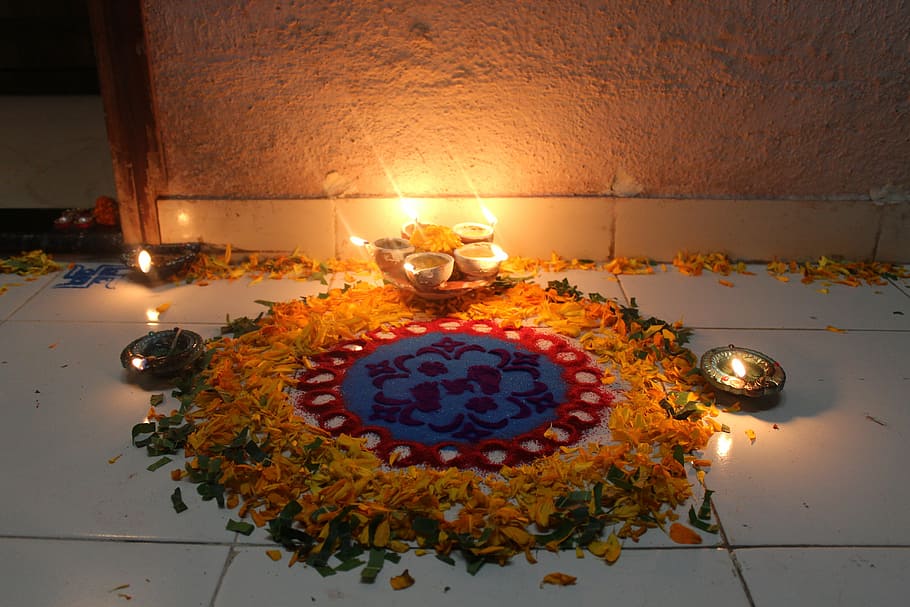 Lighted Candles, Diwali, Rangoli, Tradition, Indian, - Diwali Preparations At Home - HD Wallpaper 