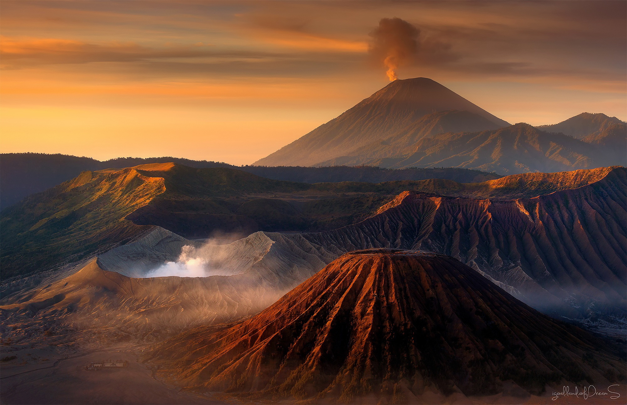 Gunung Bromo Background Hd - HD Wallpaper 