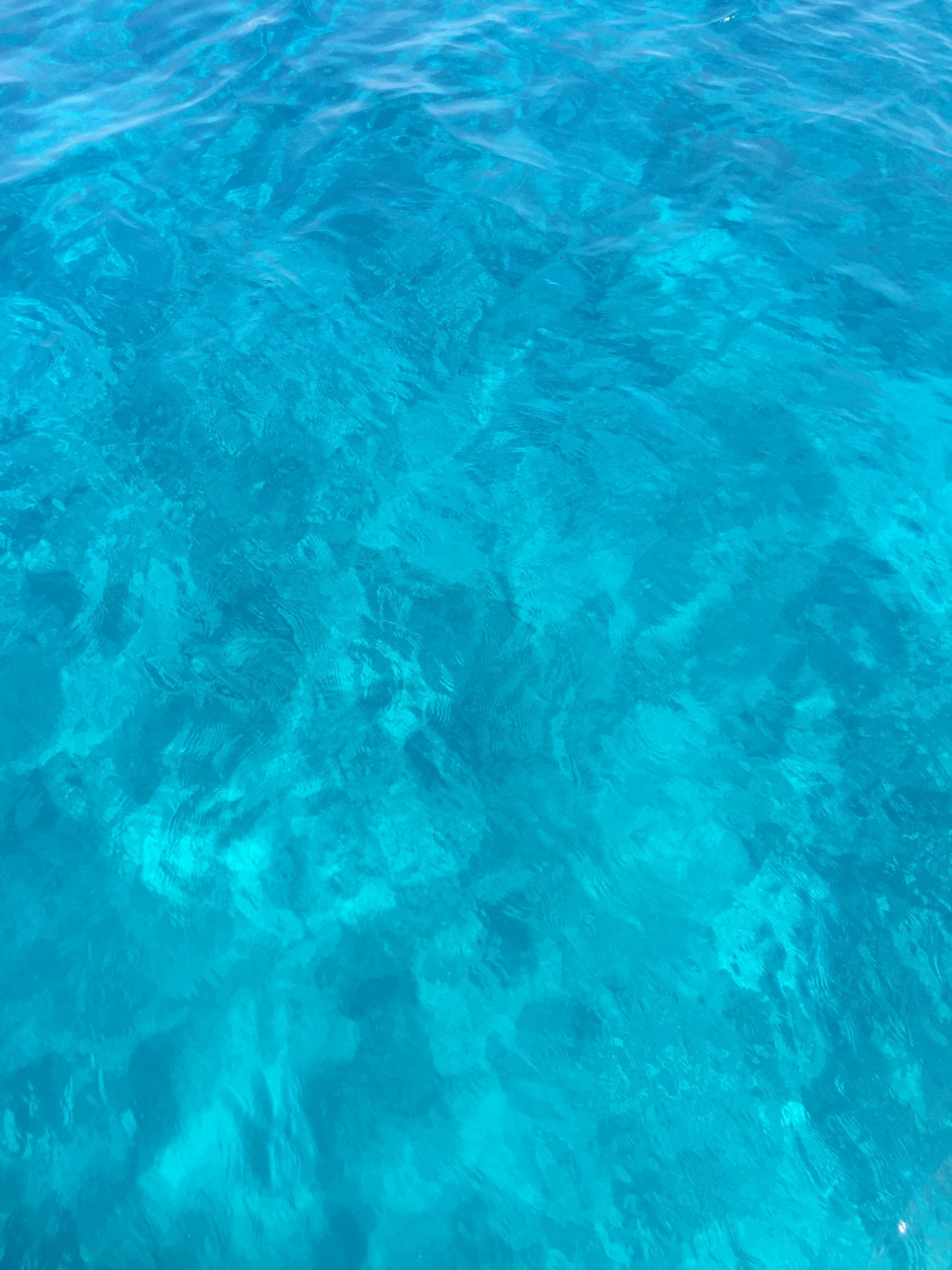 Underwater - HD Wallpaper 