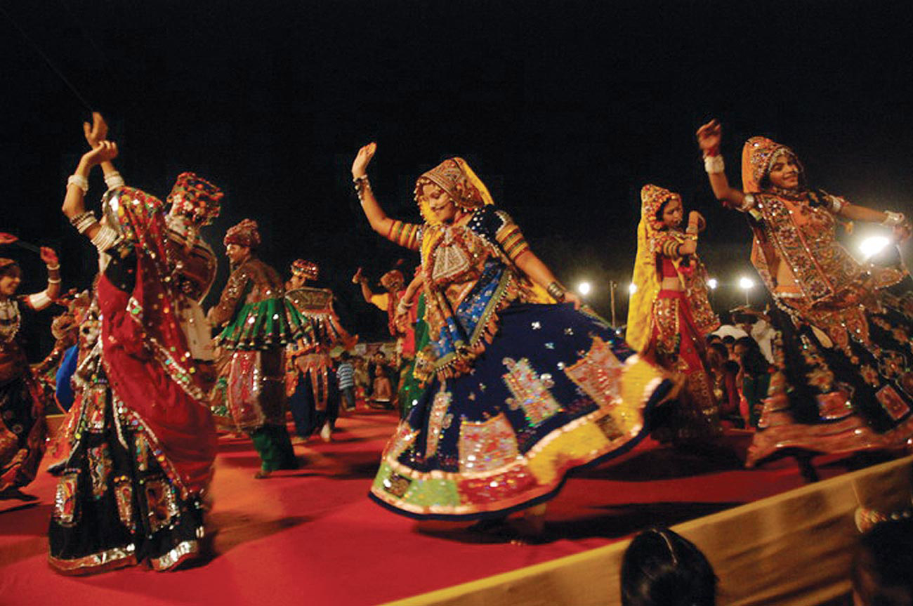 Navratri Wallpapers - Navratri Festival Of Gujarat - HD Wallpaper 