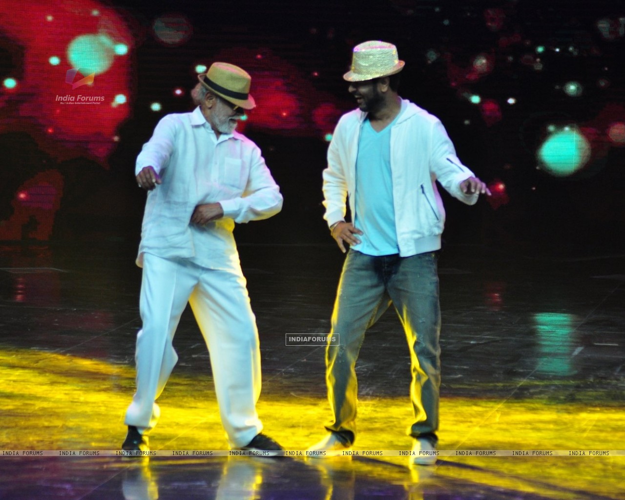 Dancer Prabhu Deva Father - HD Wallpaper 