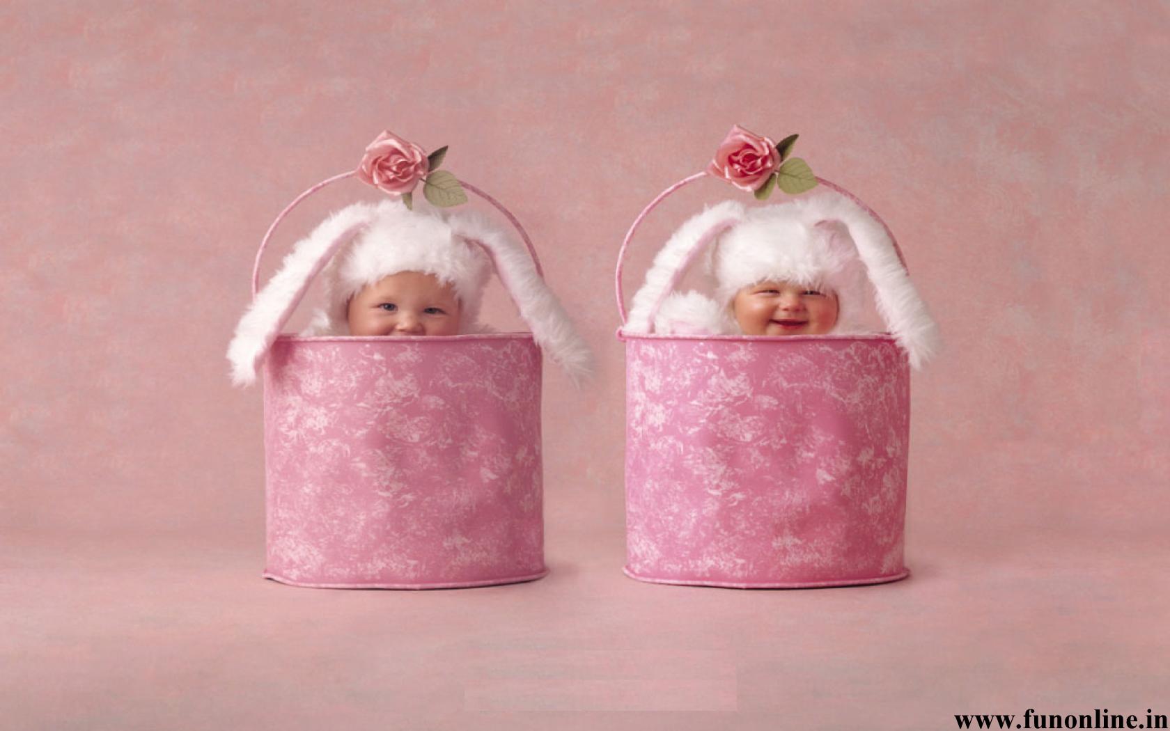 Cute Twin Babies In Bunny Costume Sitting In Basket - Anne Geddes - HD Wallpaper 