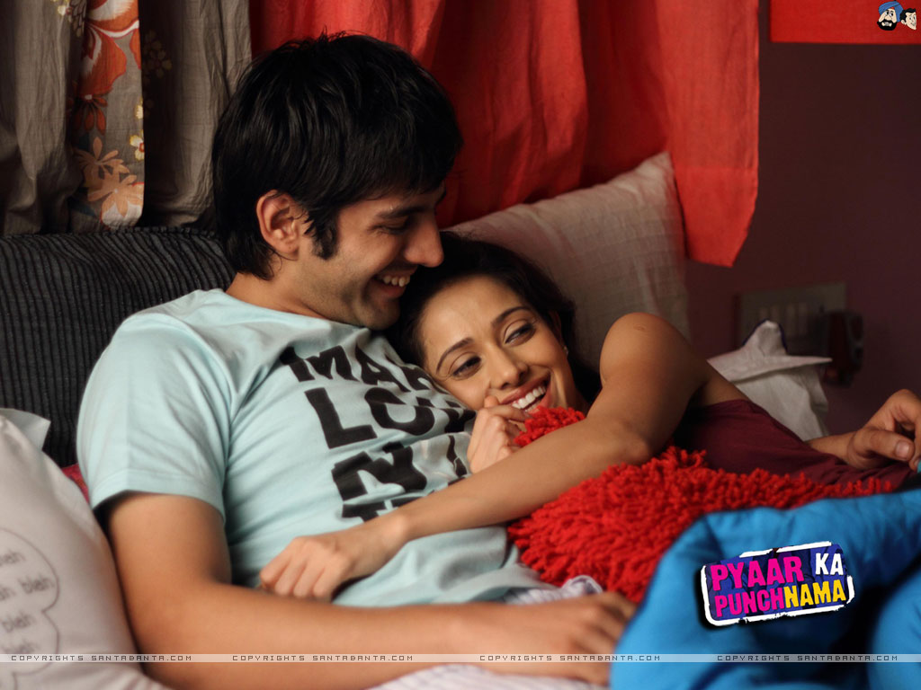 Pyar Ka Punchnama - Checking Your Partners Phone - HD Wallpaper 