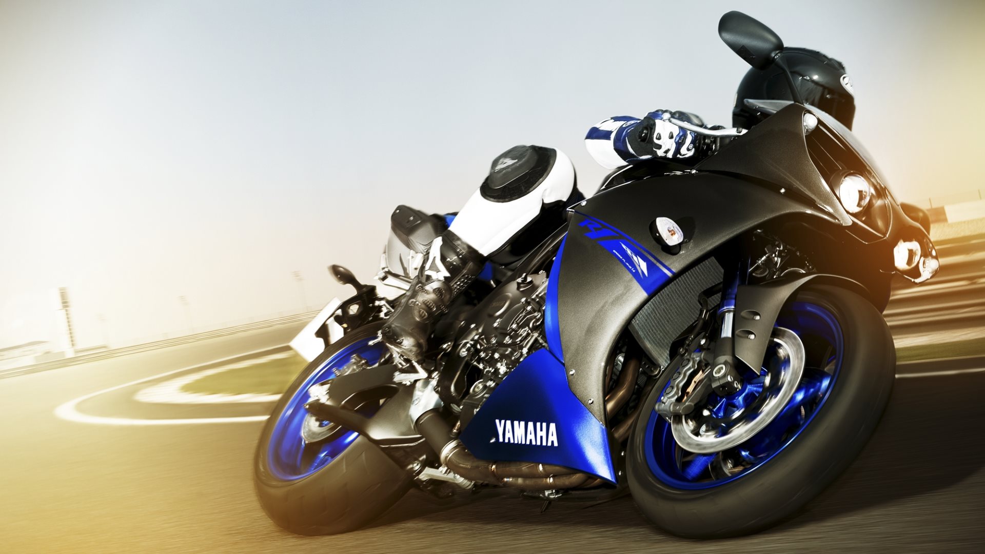 Mobile Yamaha R1 Wallpaper Hd - HD Wallpaper 