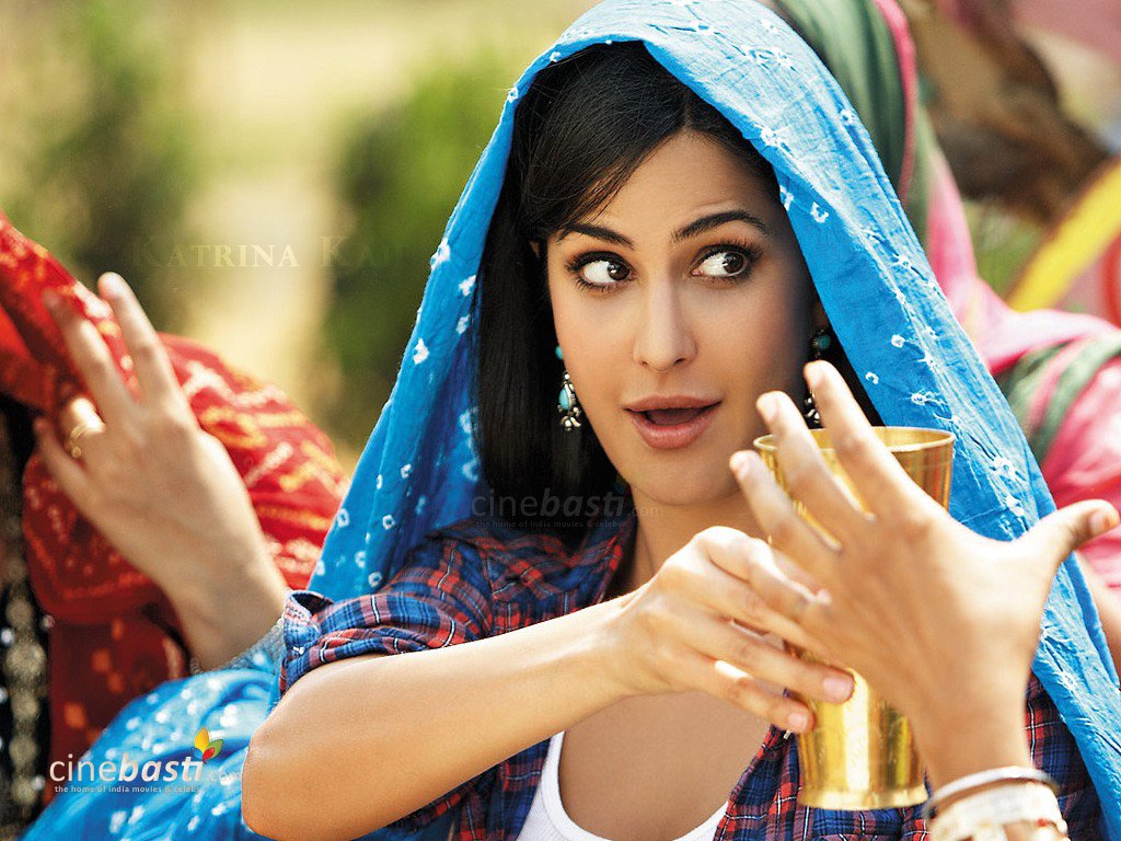 Dulhan Wallpaper - Mere Brother Ki Dulhan Film - HD Wallpaper 