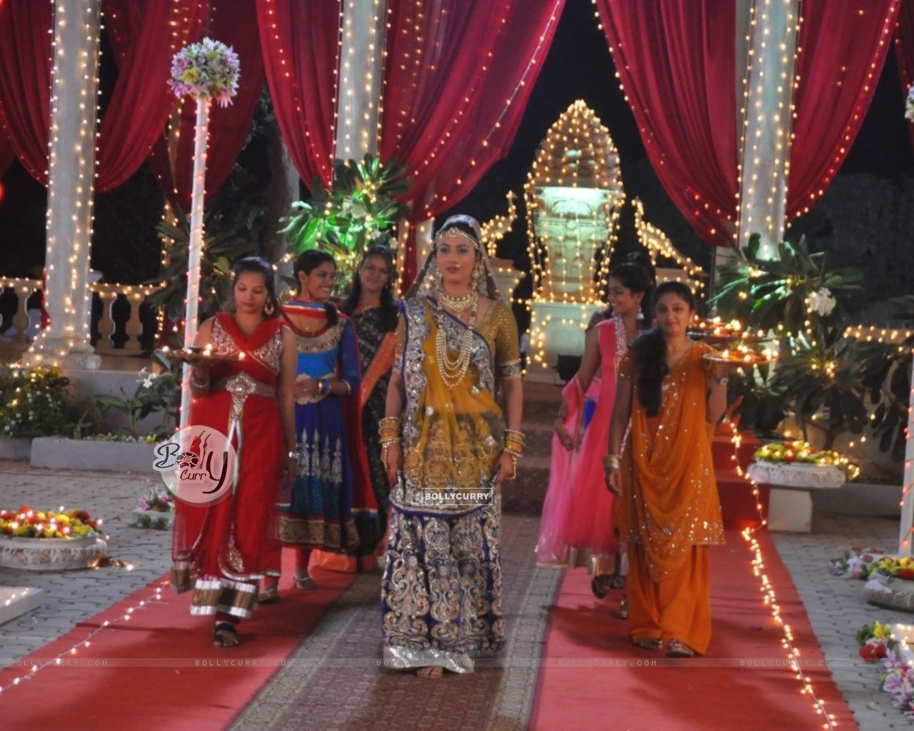 Disha Parmar As Pankhuri In Pyaar Ka Dard Haimeetha - Tradition - HD Wallpaper 