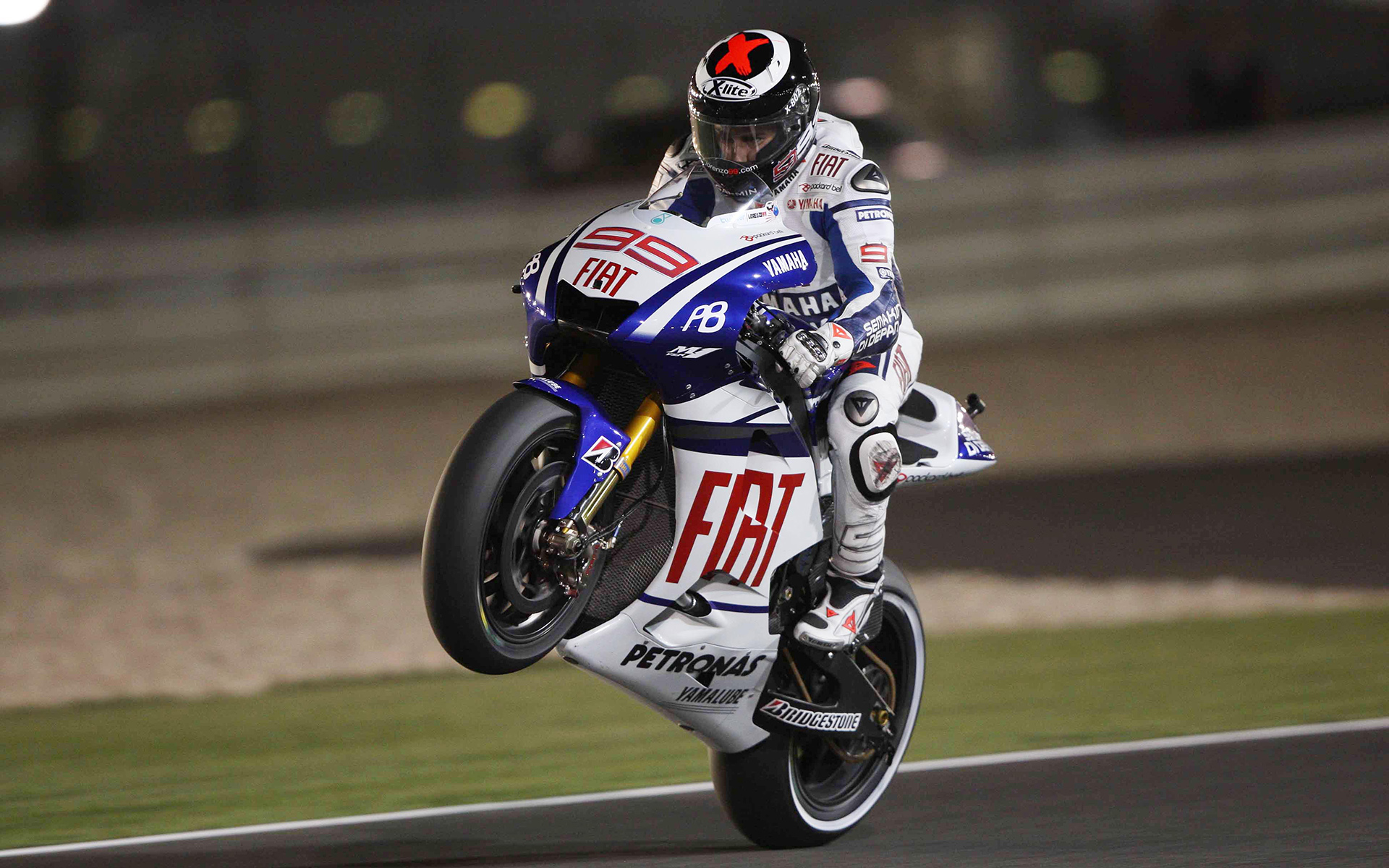 Yamaha Wheelie - HD Wallpaper 