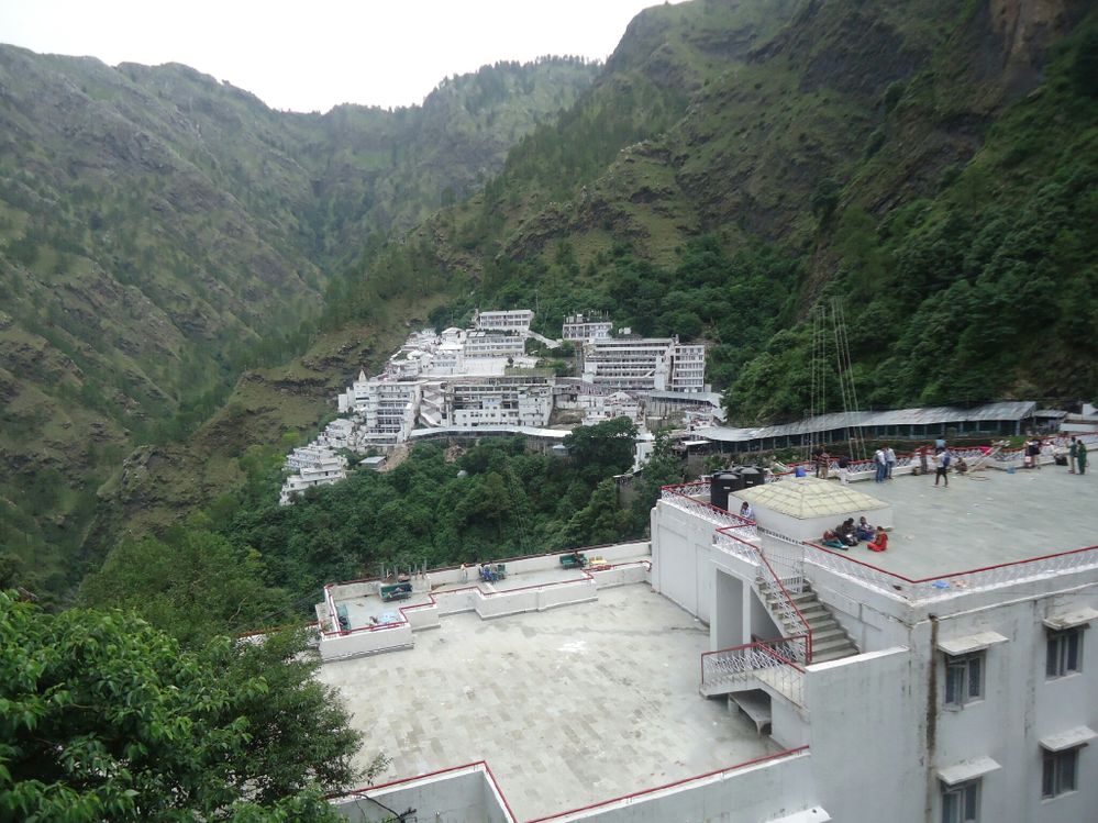 Vaishno Devi - HD Wallpaper 