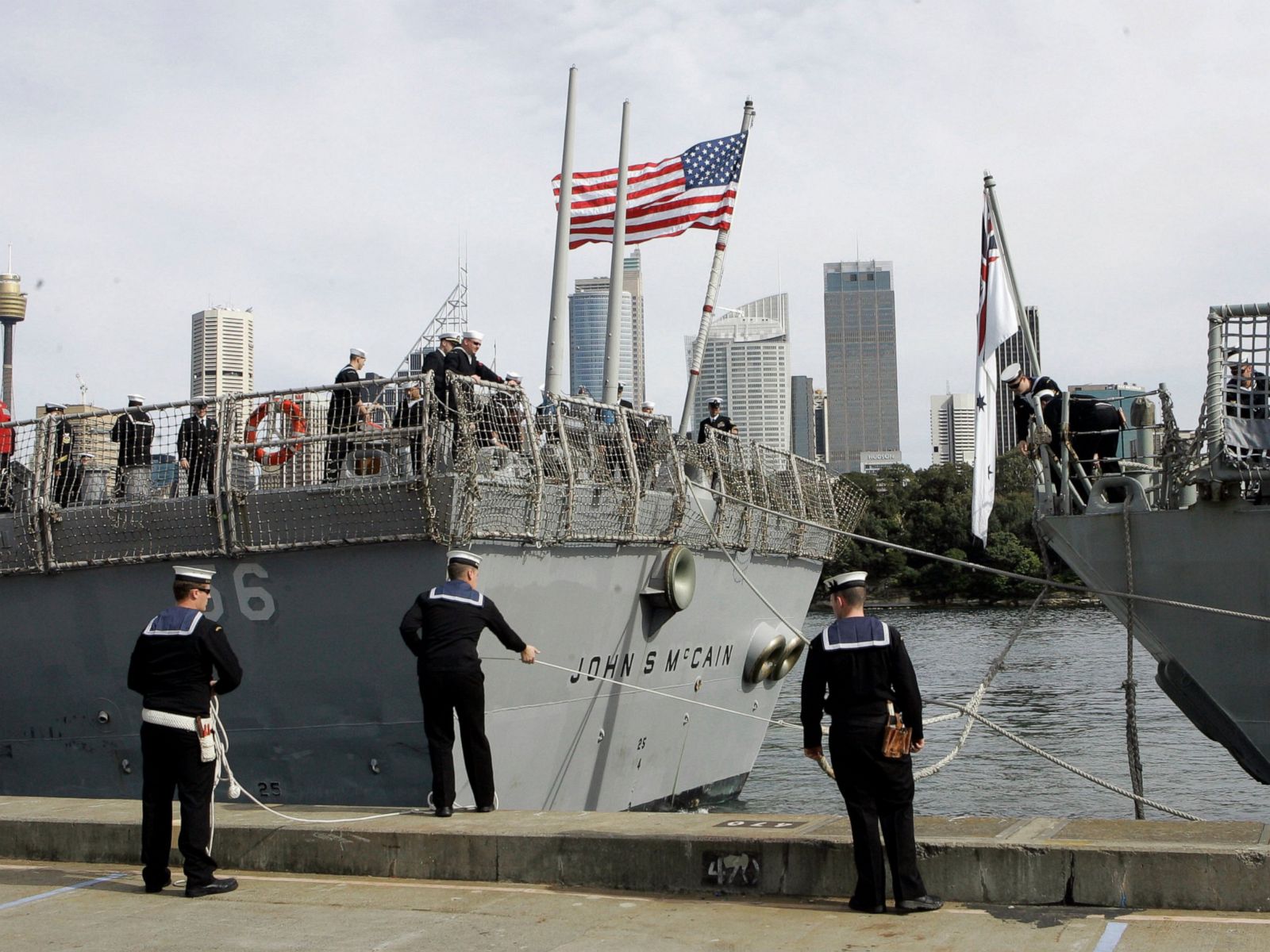 Uss John Mccain Cover Up - HD Wallpaper 