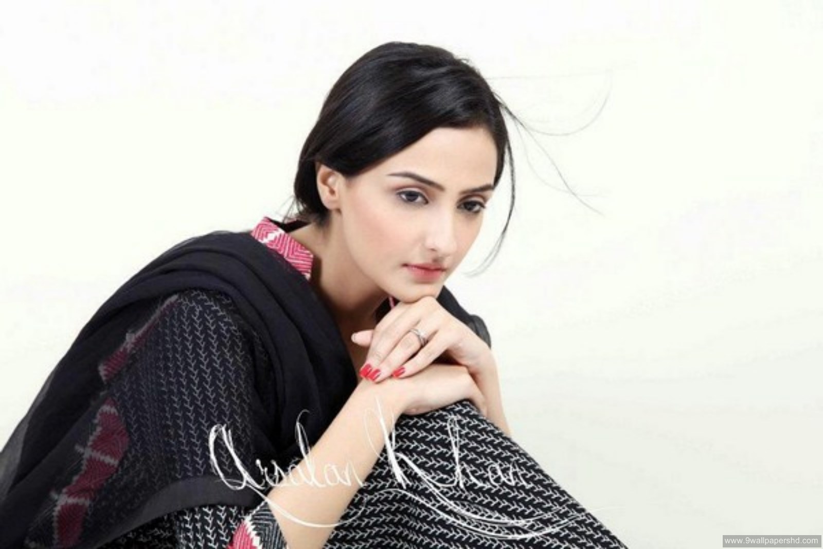 Momal Sheikh Hd Wallpapers - Momal Sheikh Hd - HD Wallpaper 