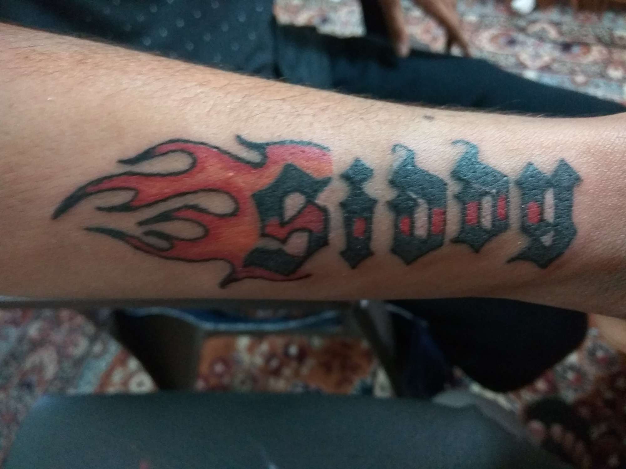 Tattoos Colour In Name - HD Wallpaper 