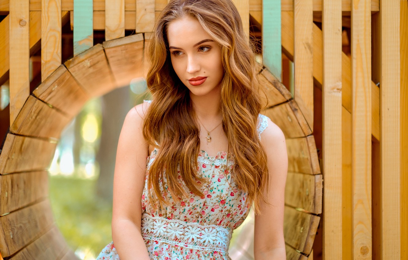 Photo Wallpaper Look, Girl, Hair, Portrait, Saul Ke, - Photo Shoot - HD Wallpaper 