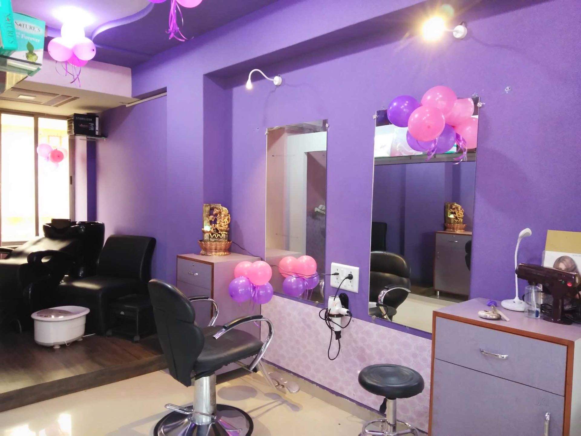 Simple Beauty Parlour Design - HD Wallpaper 