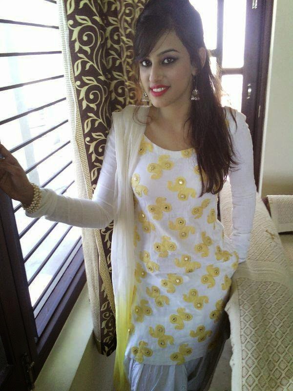 Punjabi Female Models Wallpapers - HD Wallpaper 