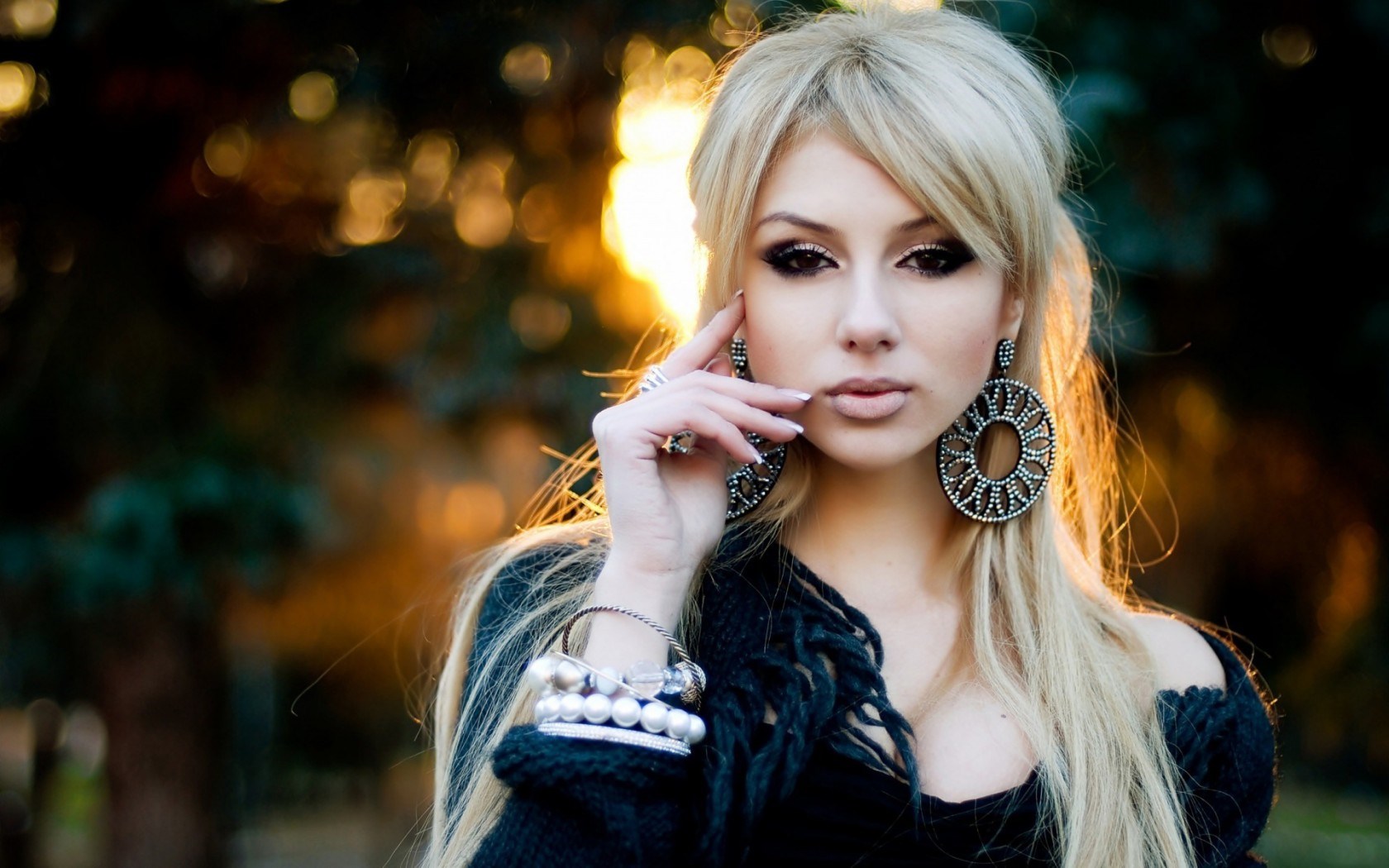 Blonde Girl Hd - HD Wallpaper 