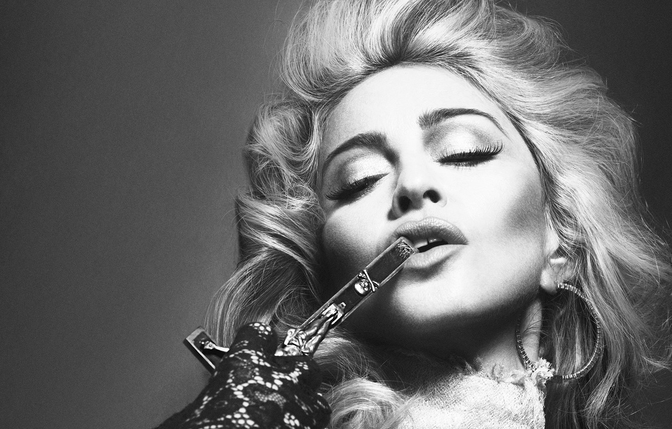 Photo Wallpaper Music, Madonna, Cross, Singer, Pop, - Madonna Cross Photoshoot - HD Wallpaper 