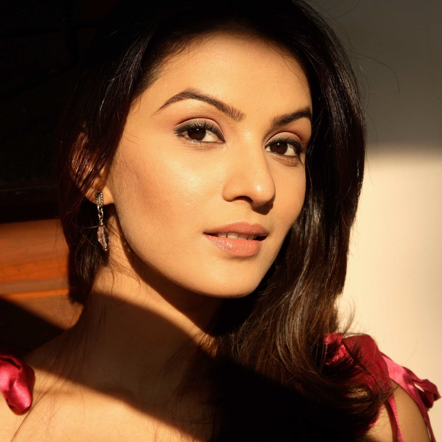 Pallavi Kulkarni Wallpaper - Tv Serial Beautiful Actress - HD Wallpaper 