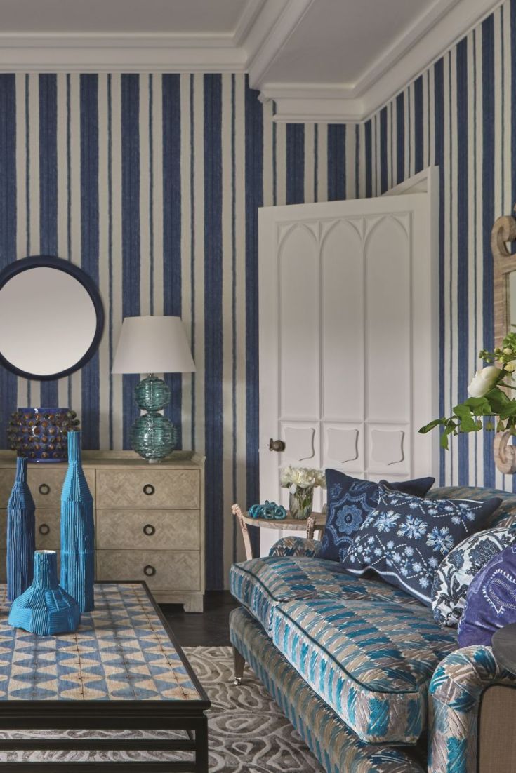 Blue Striped Wallpaper Living Room - HD Wallpaper 