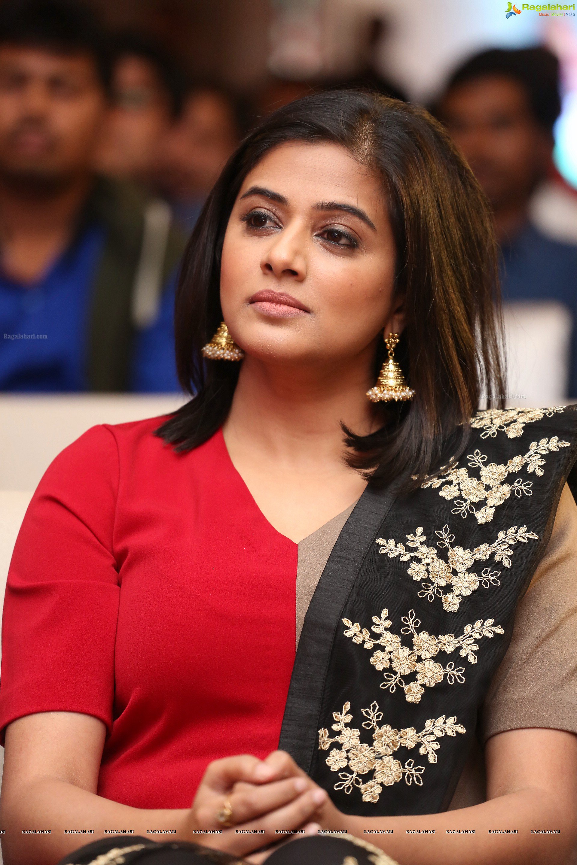 Priyamani In Mana Oori Ramayanam Audio - HD Wallpaper 