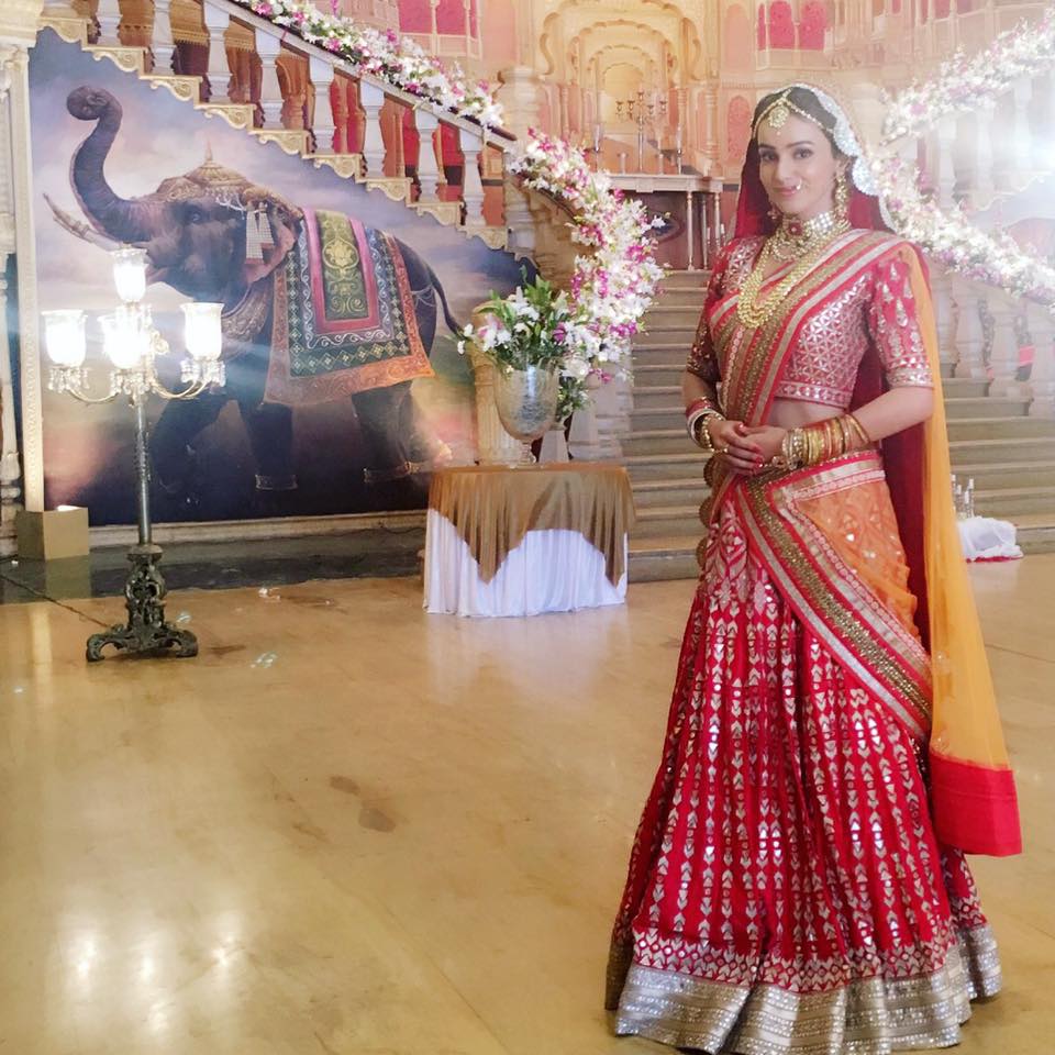 Ankitta Sharma Naina Ek Shringaar Swabhiman - HD Wallpaper 