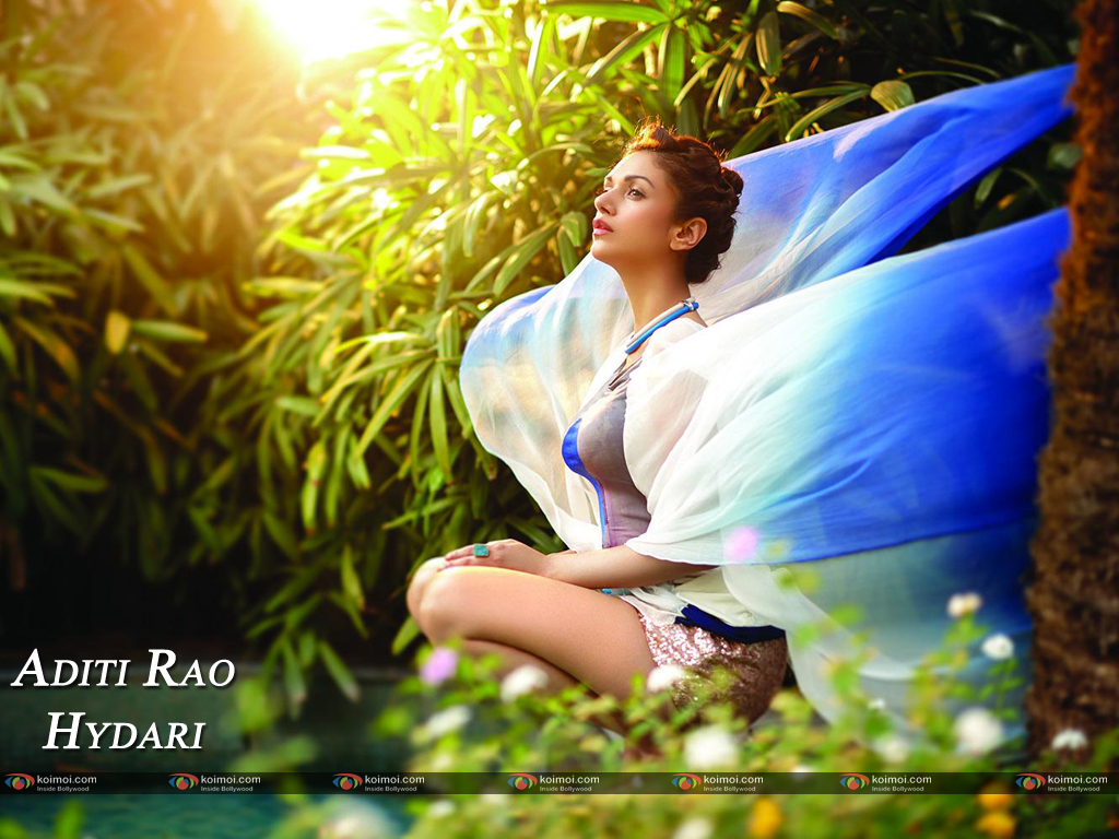 Aditi Rao Hydari Wallpaper - Aditi Rao Hydari Breast Hd - HD Wallpaper 