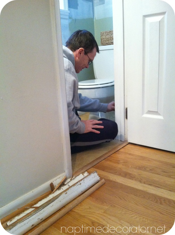 Beadboard Wallpaper - Floor - HD Wallpaper 