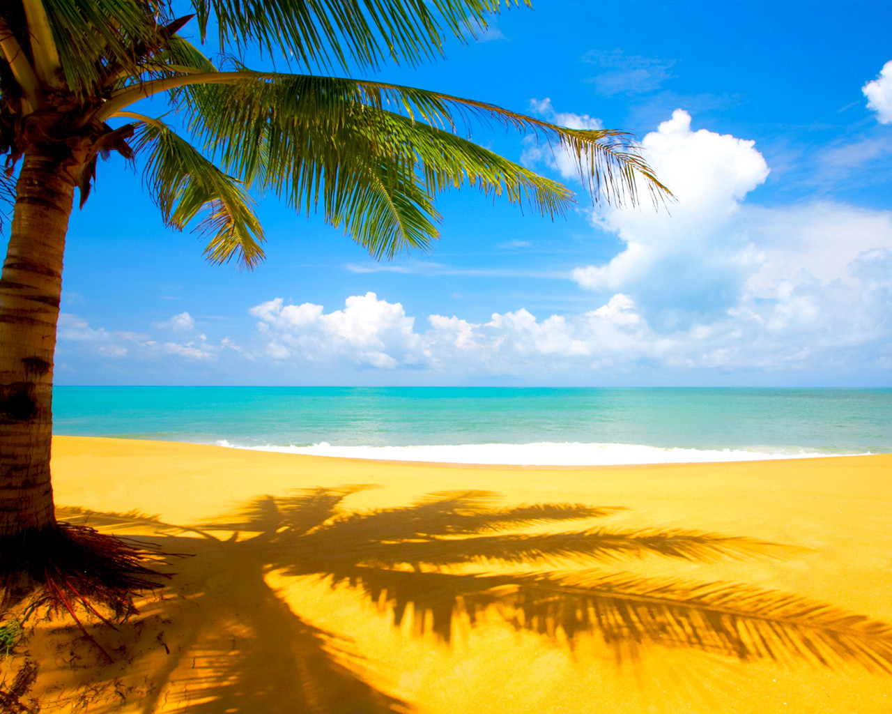 Beautiful Beach Scene - HD Wallpaper 