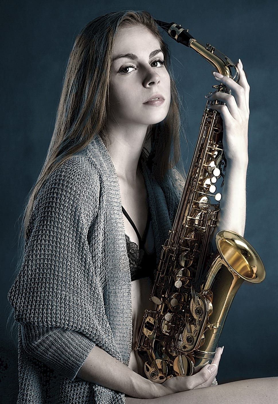 Brass Alto Saxophone Preview - Saxophone Girl - HD Wallpaper 