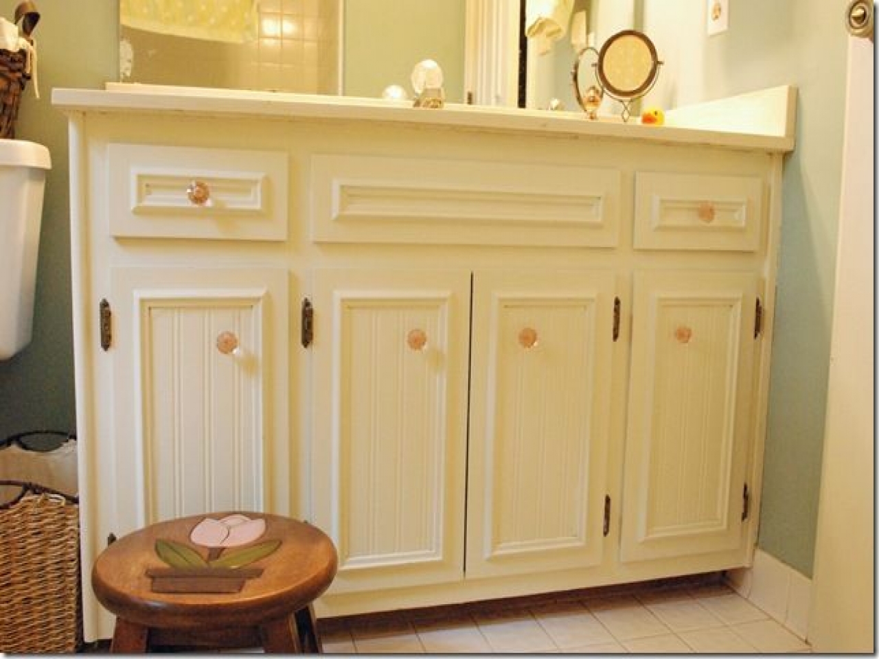 Wainscoting Love The Beadboard Wallpaper For Home - Cabinetry - HD Wallpaper 