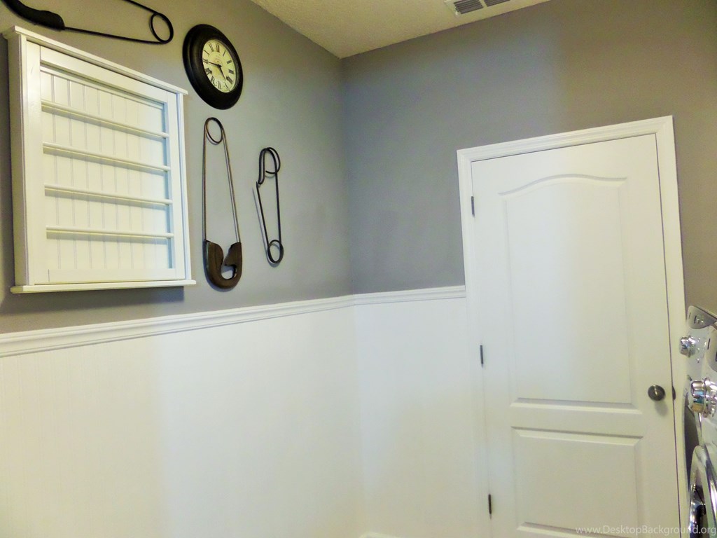 Laundry Room Update { Beadboard Paintable Wallpaper} - Beadboard Laundry Room - HD Wallpaper 