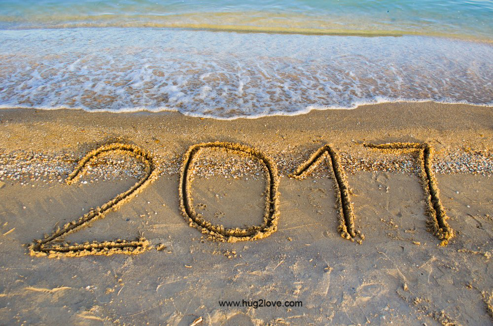 Free New Year Wallpaper - 2017 Wallpaper Full Hd - HD Wallpaper 