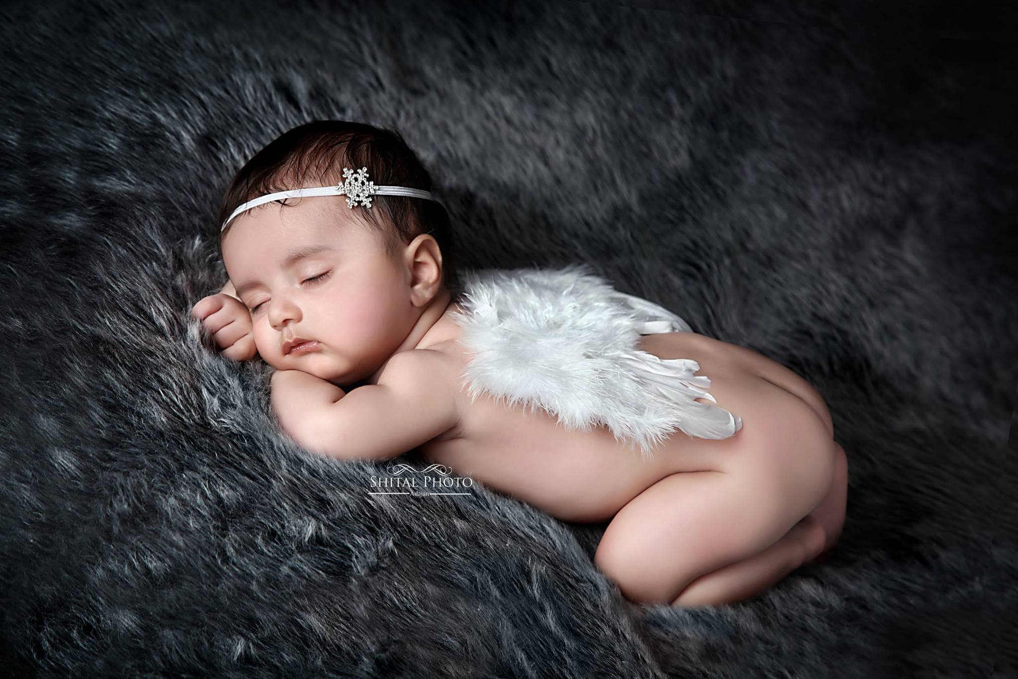 New Born Baby Shoot - Shital Photo Studio Surat - 2048x1365 Wallpaper -  