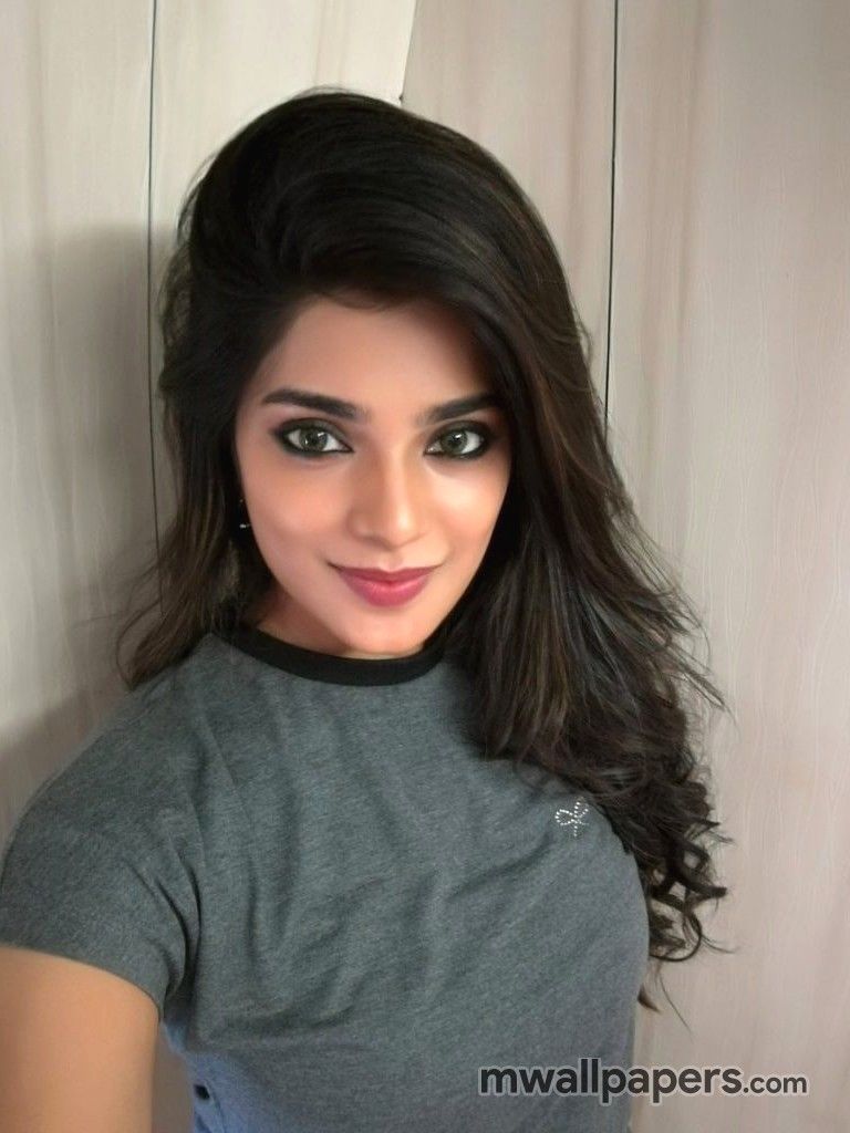 Aathmika Hd - HD Wallpaper 