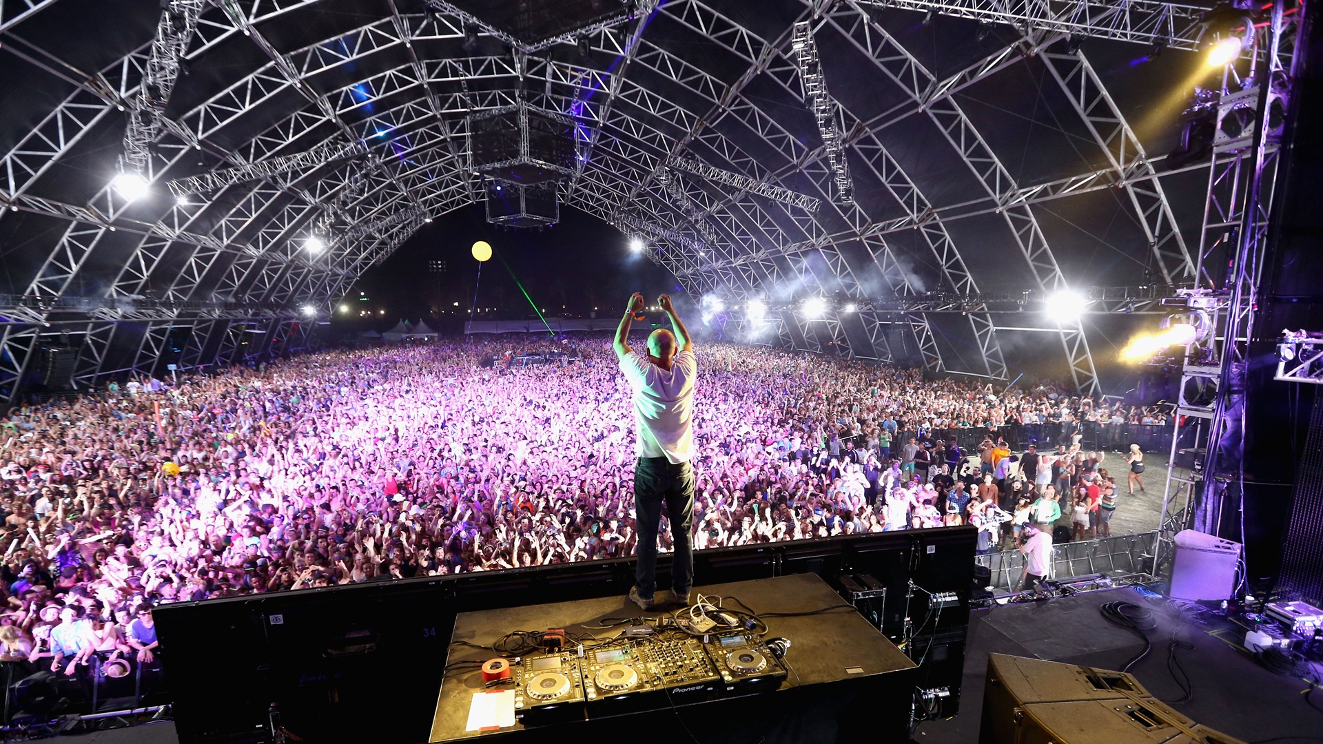 Coachella Valley Music And Arts Festival Wallpaper - Music Festival - HD Wallpaper 