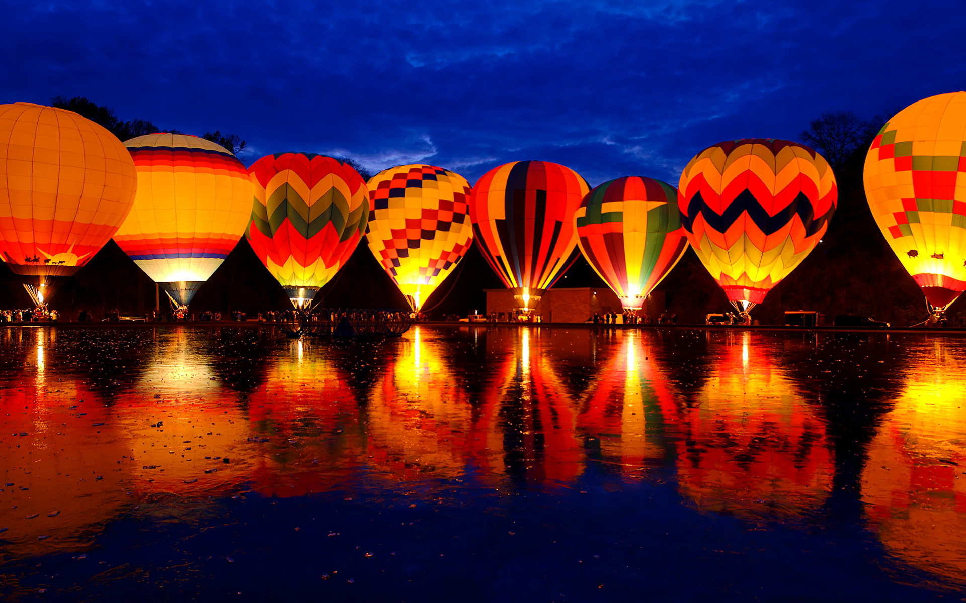 Balluminaria Hot Air Balloon Glow Festival Wallpaper - Globos Aerostaticos Fondos De Pantalla - HD Wallpaper 